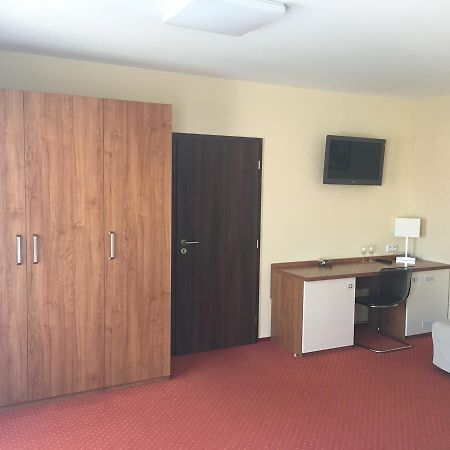 Penzion Hermina Veselí nad Moravou Exterior foto